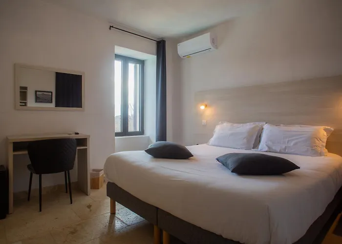 Couette-café A Pianarella 3*